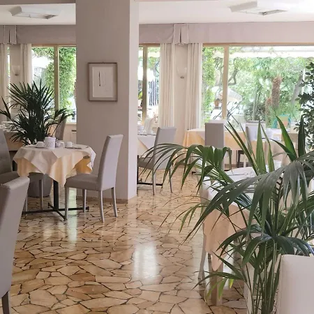 Park Castello Otel 3*