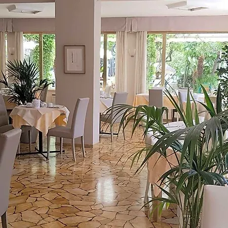 Park Castello 3* פינאלה ליגורה