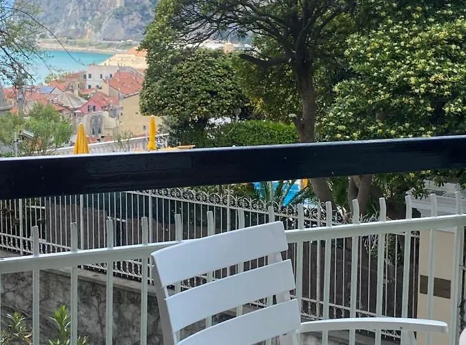 Szálloda Park Castello Finale Ligure