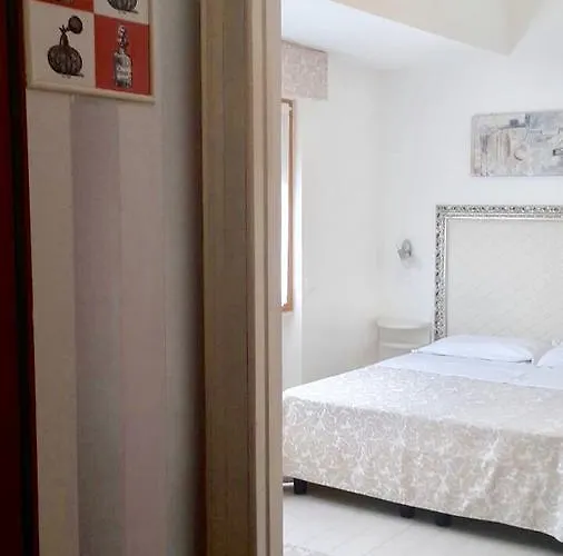 Park Castello Szálloda Finale Ligure